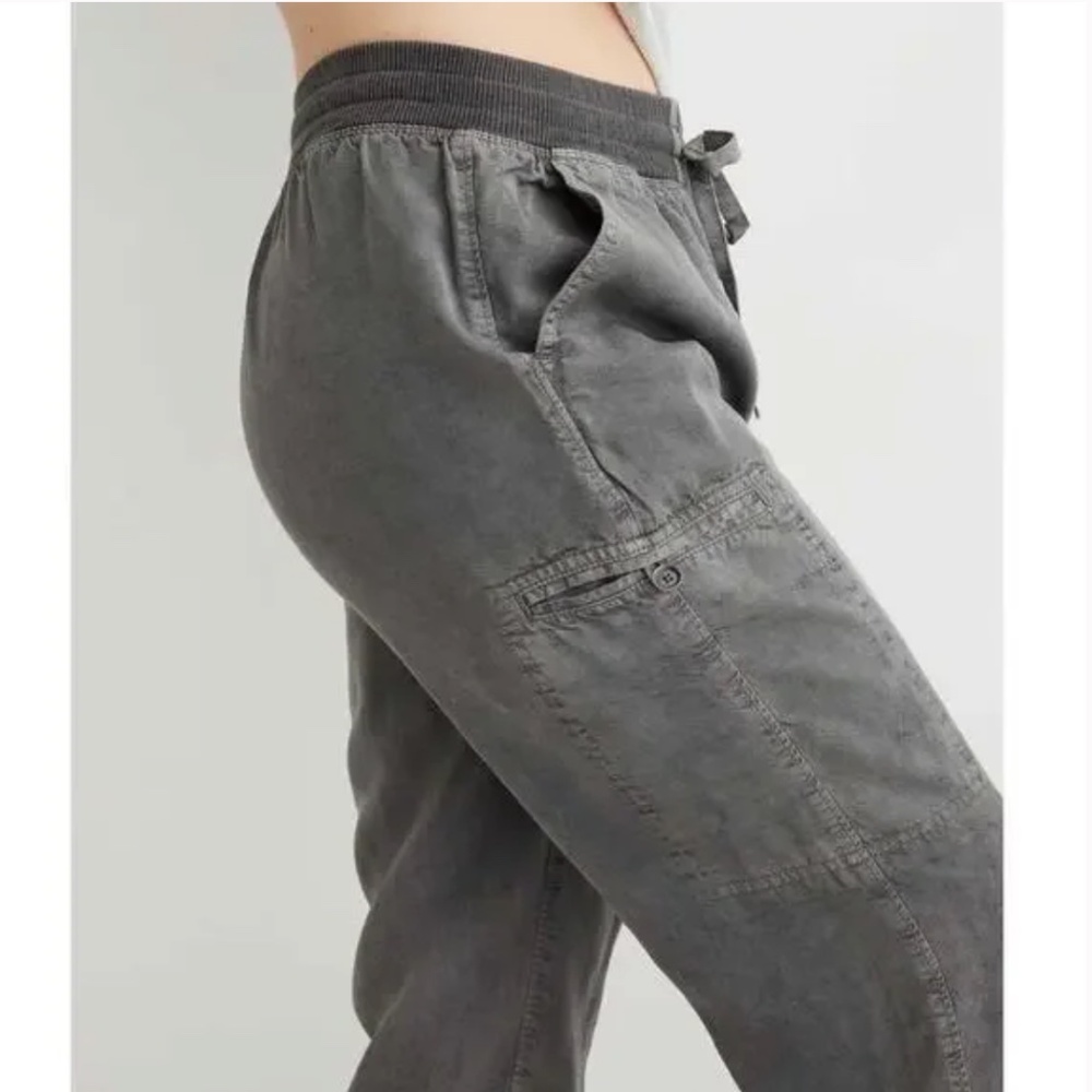 Aerie Grey Cargo Jogger Pants Women's Nearly New Soft & Comfy Washed Cotton